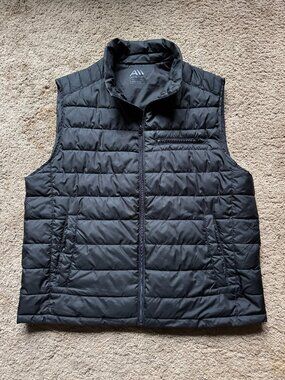Andrew Marc men's vest